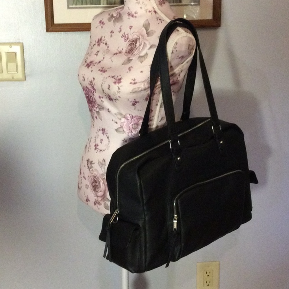 Black Overnight Travel Bag